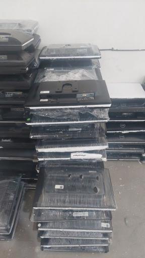 عکس فروشگاه رایانه و لوازم جانبی