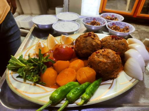 عکس سلف سرویس حاج سلیمان 