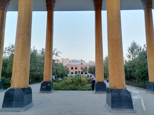 عکس بوستان و عمارت وثوق الدوله سلیمانیه