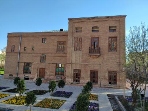 عکس بوستان و عمارت وثوق الدوله (سلیمانیه)