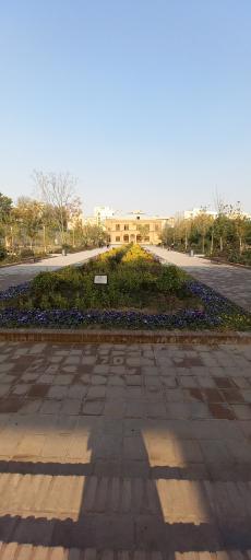 عکس بوستان و عمارت وثوق الدوله سلیمانیه