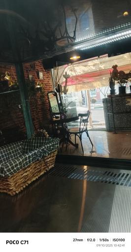 عکس کافه کلاسیک