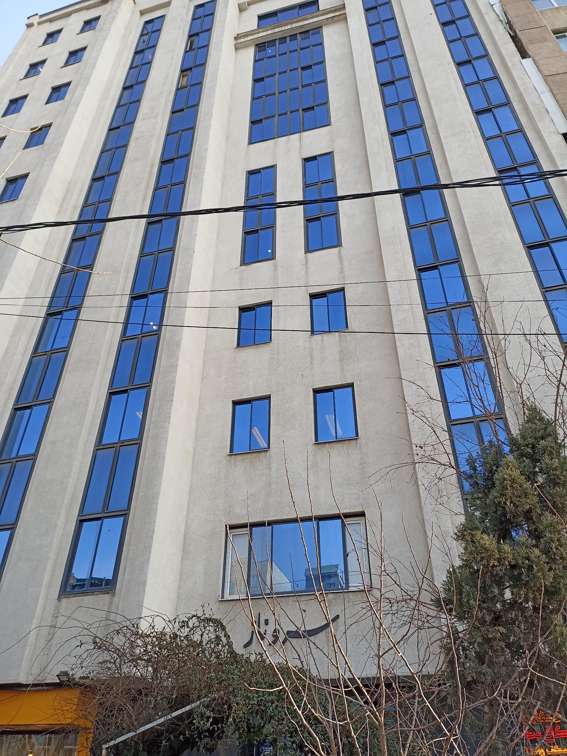عکس درب شمالی مجتمع تجاری سروناز