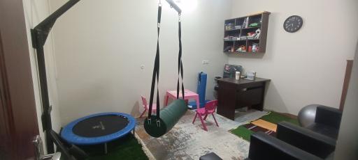 عکس کاردرمانی و گفتاردرمانی شهرک غرب علوی