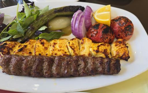 عکس کافه رستوران مهستان