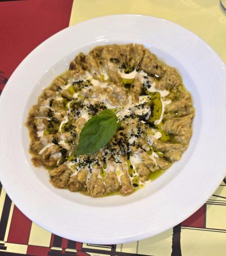 عکس کافه رستوران مهستان