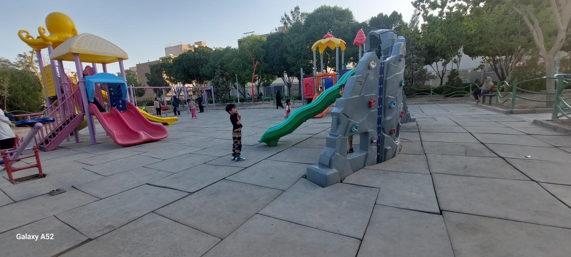 عکس بازی کودکان