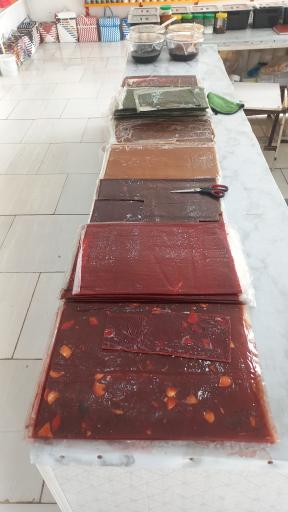 عکس فروشگاه سوغات و زیتون ایمان