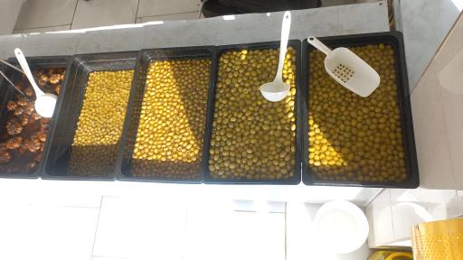 عکس فروشگاه سوغات و زیتون ایمان