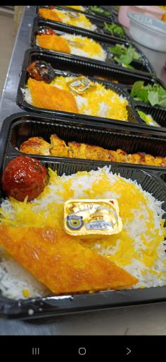 عکس تهیه غذا و رستوران کردستان