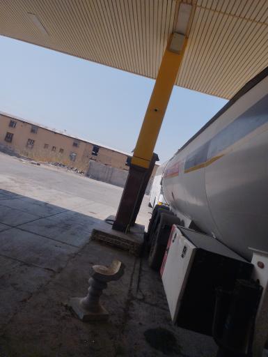 عکس جایگاه ترمینال (بنزین و CNG)