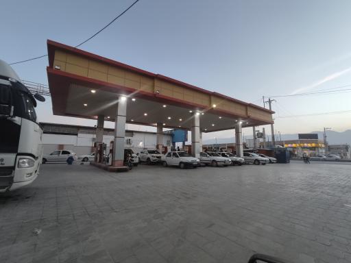 عکس جایگاه سوخت ( CNG ، بنزین و گازوئیل )