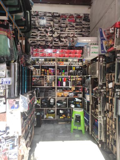 عکس شیشه اتومبیل احمدی