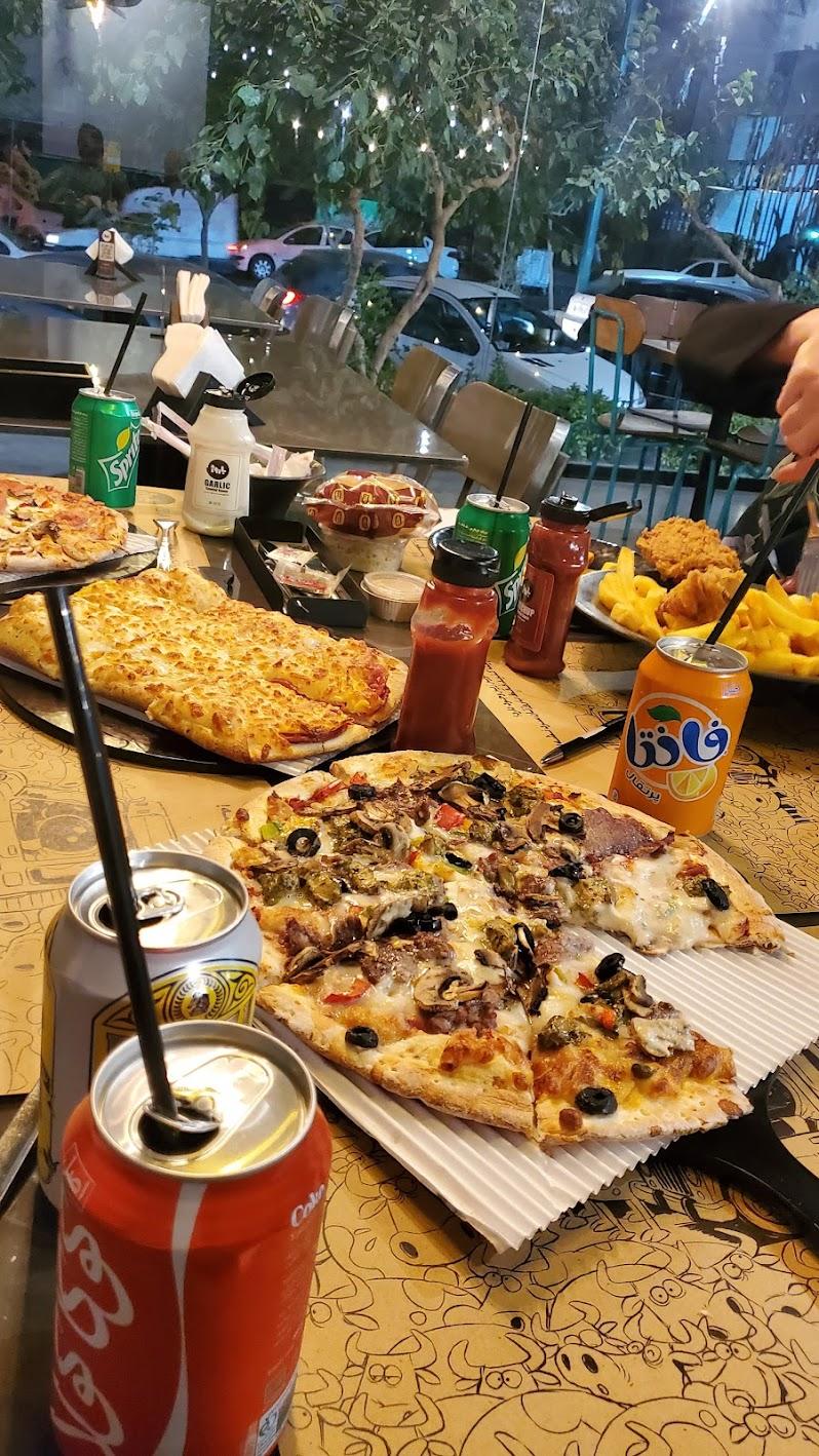 عکس فست فود باروژ شعبه پونک شمالی