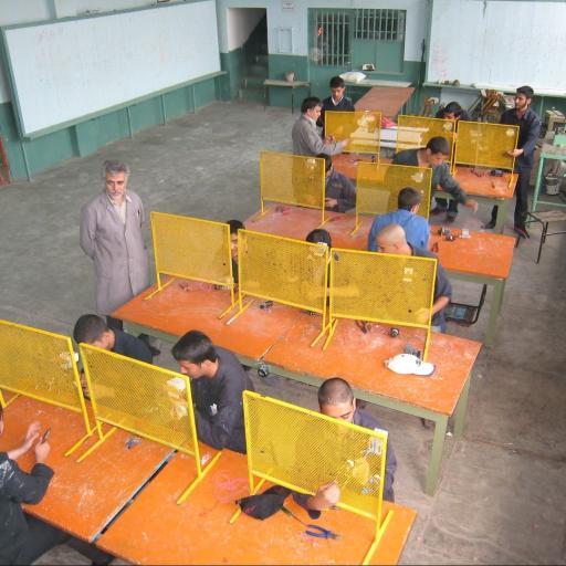 عکس کارگاه الکتروتکنیک