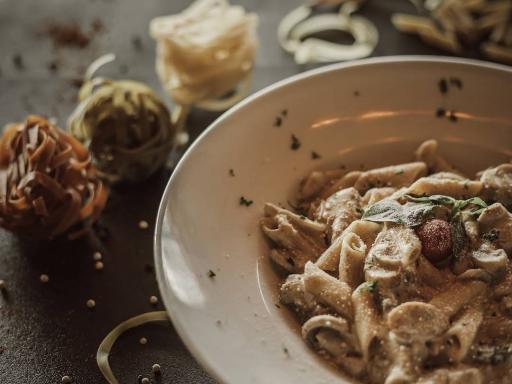 عکس کافی شاپ بهار