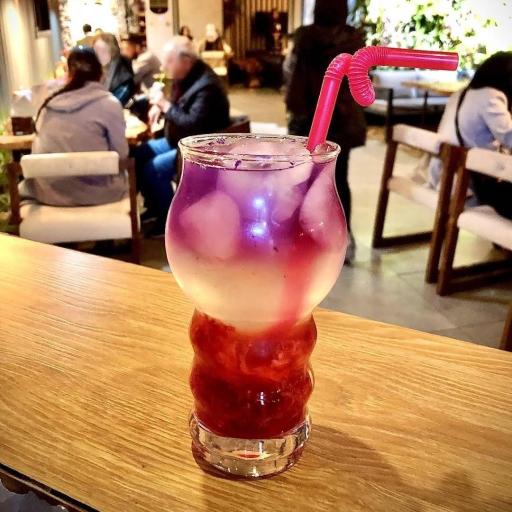 عکس کافی شاپ بهار