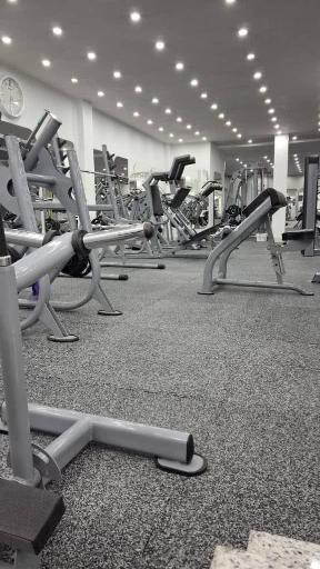 عکس باشگاه بدنسازی ساناز 