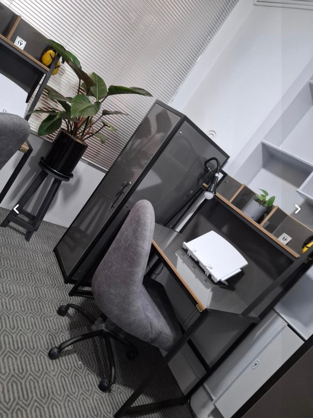 عکس سالن مطالعه دخترانه لحظه