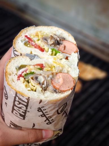 برگر زغالی هفده