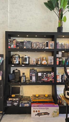 عکس فروشگاه لوازم خانگی لایک‌هوم 