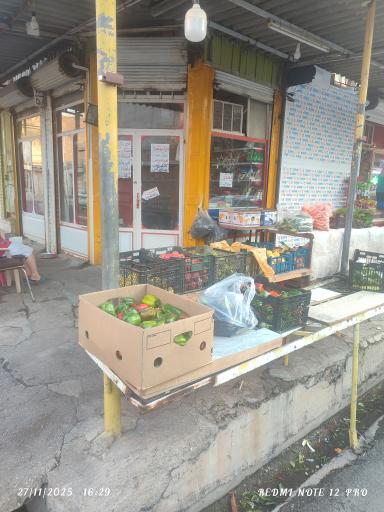 مینی مارکت چمنی