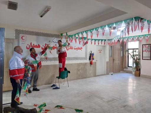 عکس جمعیت هلال احمر شهرستان همدان