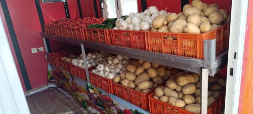 میوه سرای چهار فصل