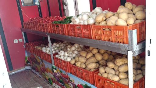 میوه سرای چهار فصل