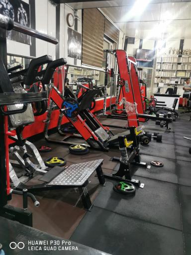 عکس باشگاه بدنسازی مردانه شهید نصرتی
