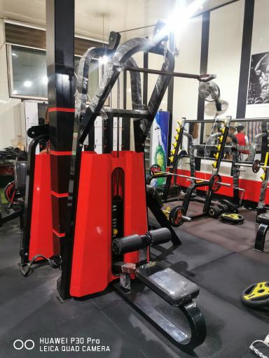 عکس باشگاه بدنسازی مردانه شهید نصرتی