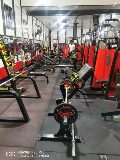 عکس باشگاه بدنسازی مردانه شهید نصرتی