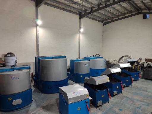 عکس ماشین سازی زرنه