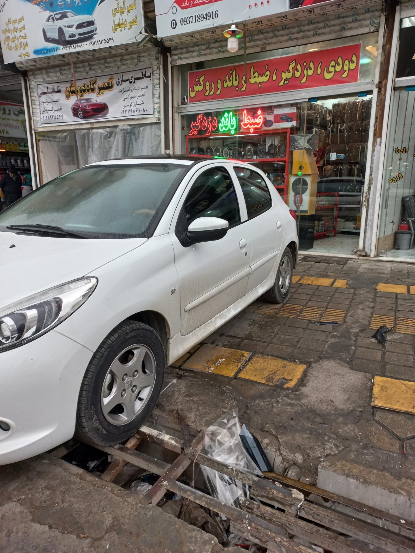 عکس تزئینات اتومبیل سعید