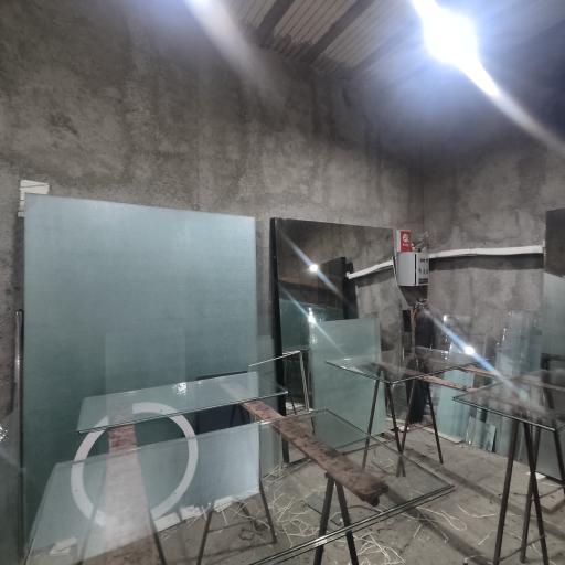 عکس تولیدی شیشه دوجداره الماس 