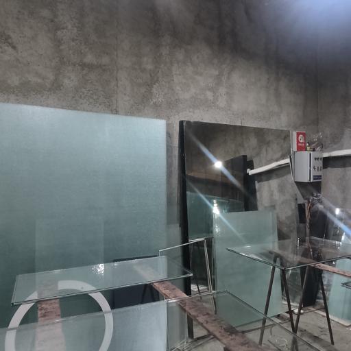 عکس تولیدی شیشه دوجداره الماس 