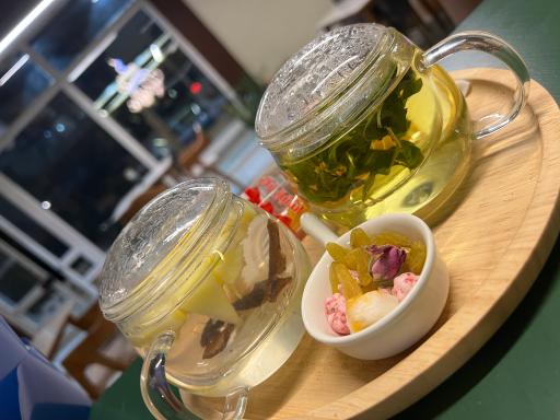 عکس کافه گودو