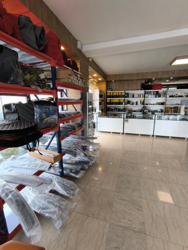 لوکس چری شرق