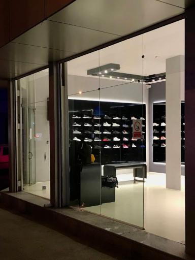 عکس کفش آدیداس