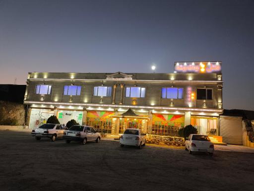 عکس هتل دو ستاره ونوشه