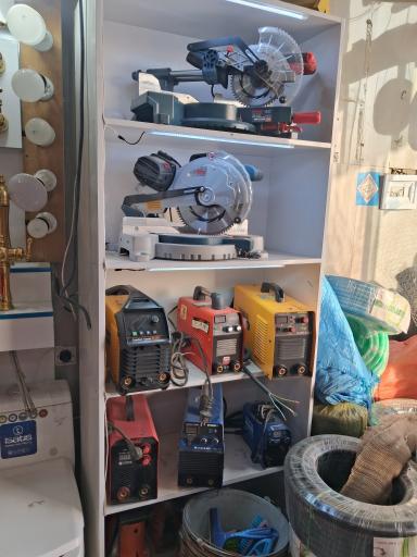 عکس ابزار آلات خادم 
