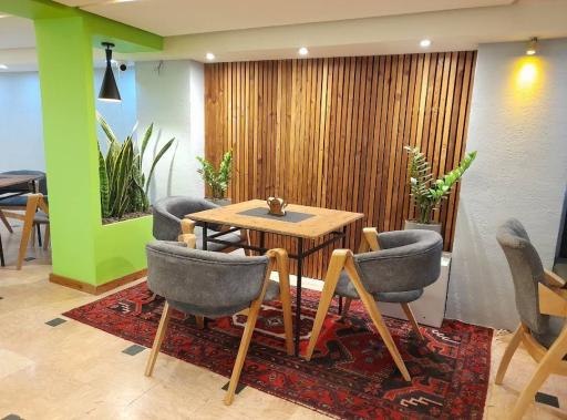 عکس سرای پیتو 