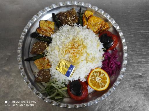 عکس رستوران سنتی فانوس