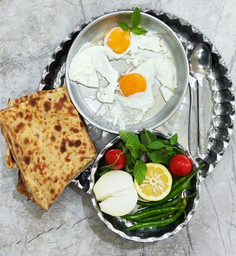 عکس دیزی سرای عمو اکبر