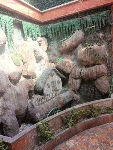 عکس رستوران پویا