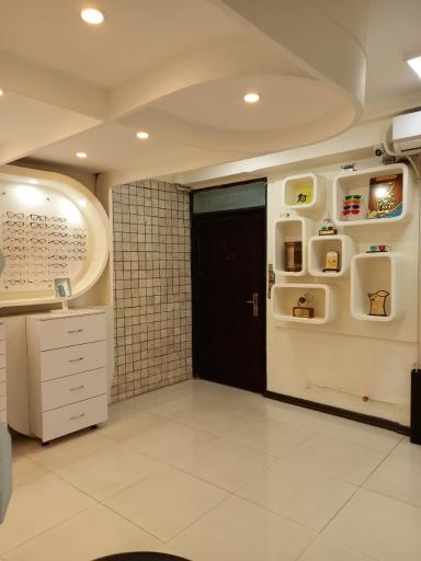 عکس کلینیک بینایی سنجی و موسسه عینک طبی ابصار