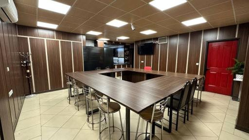 عکس فنی و حرفه ای آزاد ویدا