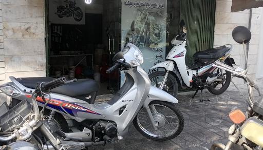 عکس تعمیرگاه موتورسیکلت المپیک