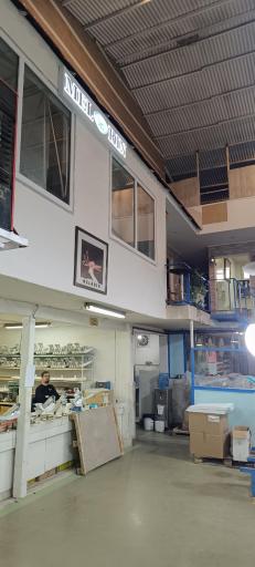 عکس کارخانه شرکت تولیدی بازرگانی ملورین