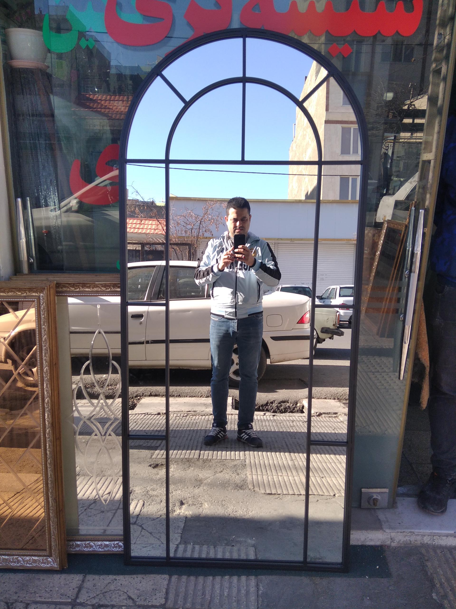 عکس شیشه و آینه خادمی